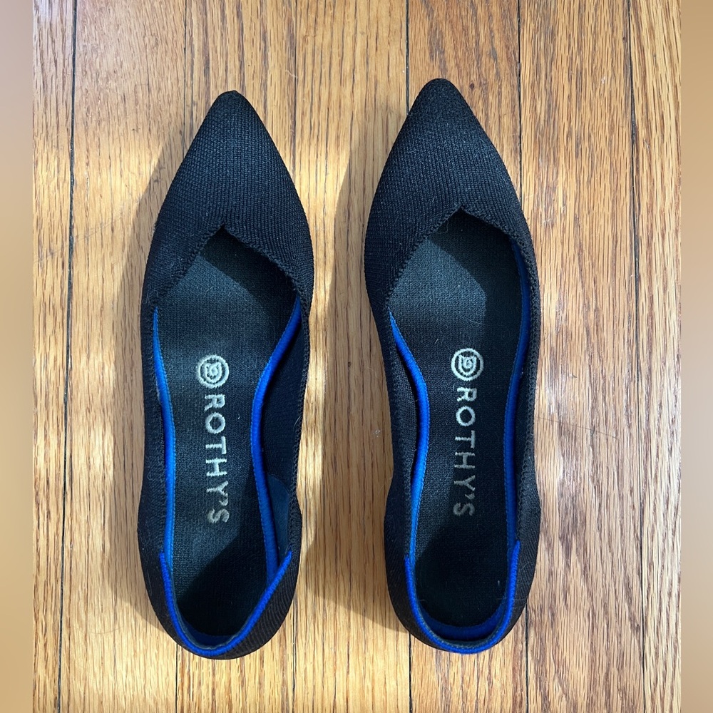 Rothy’s black pointed toe ballet flats